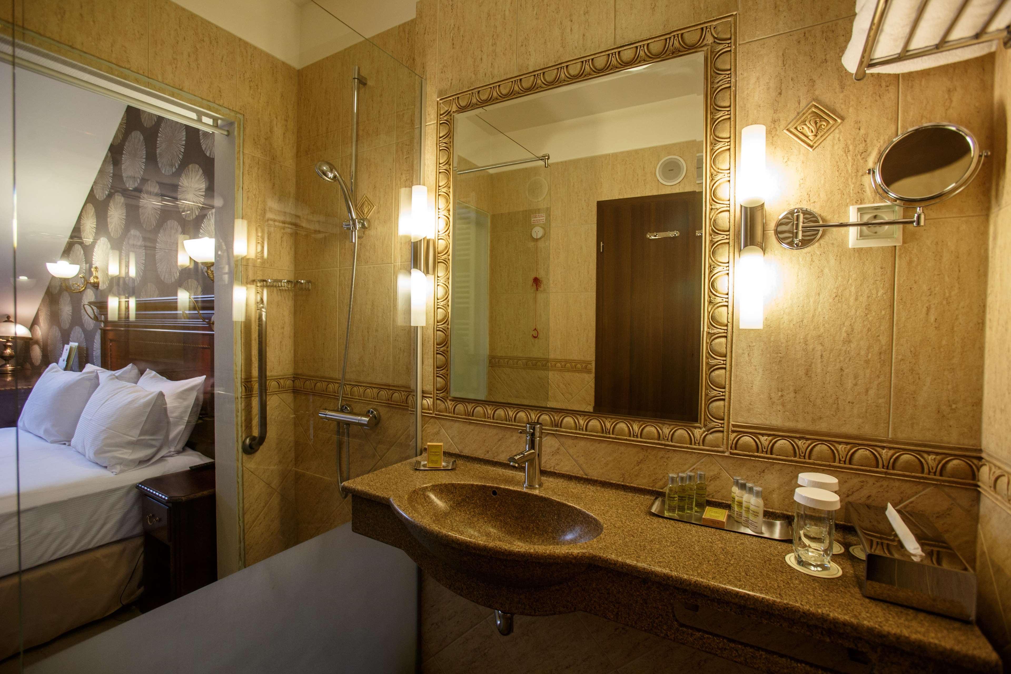 Doubletree By Hilton Hotel Sighisoara - Cavaler Exteriör bild