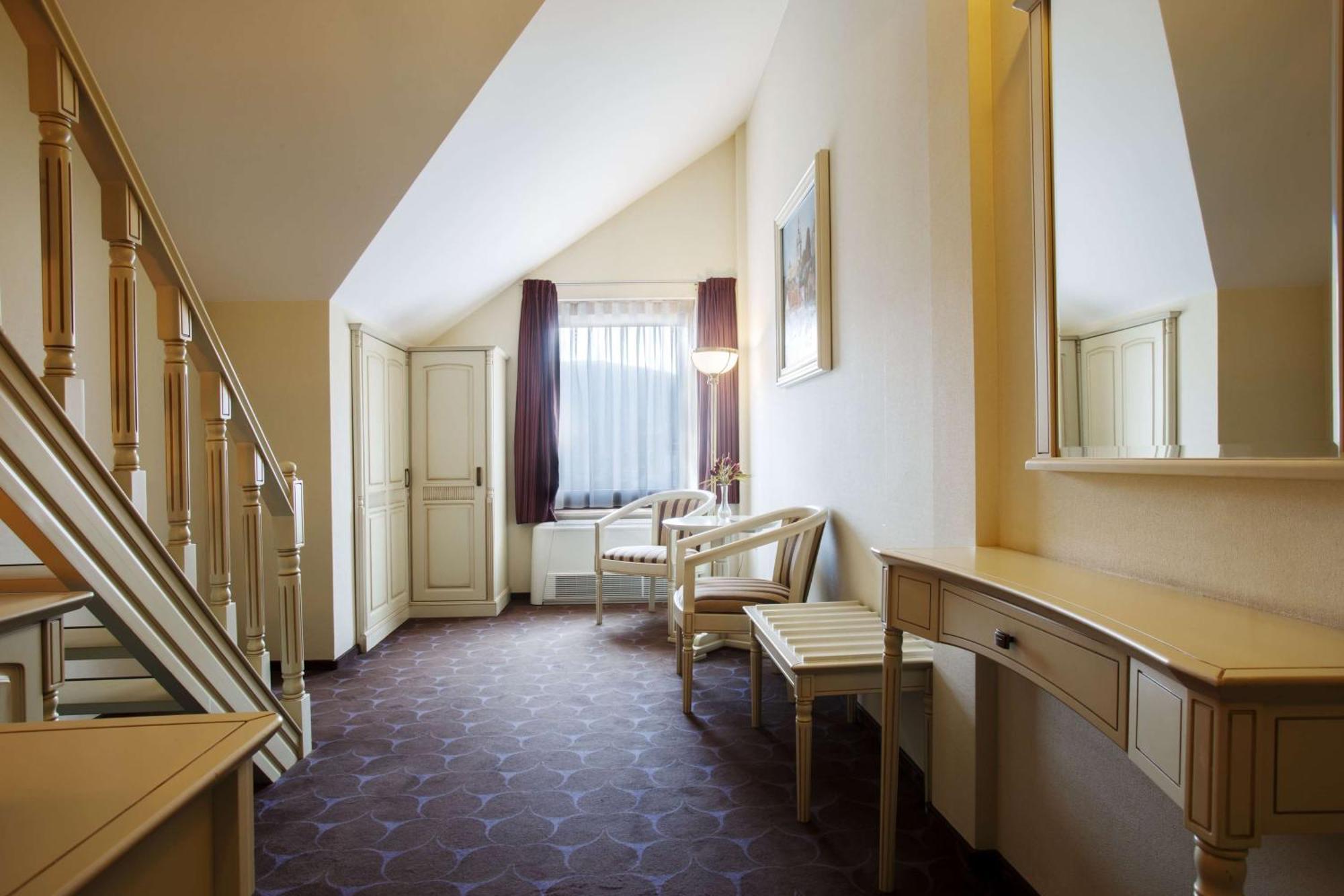 Doubletree By Hilton Hotel Sighisoara - Cavaler Exteriör bild