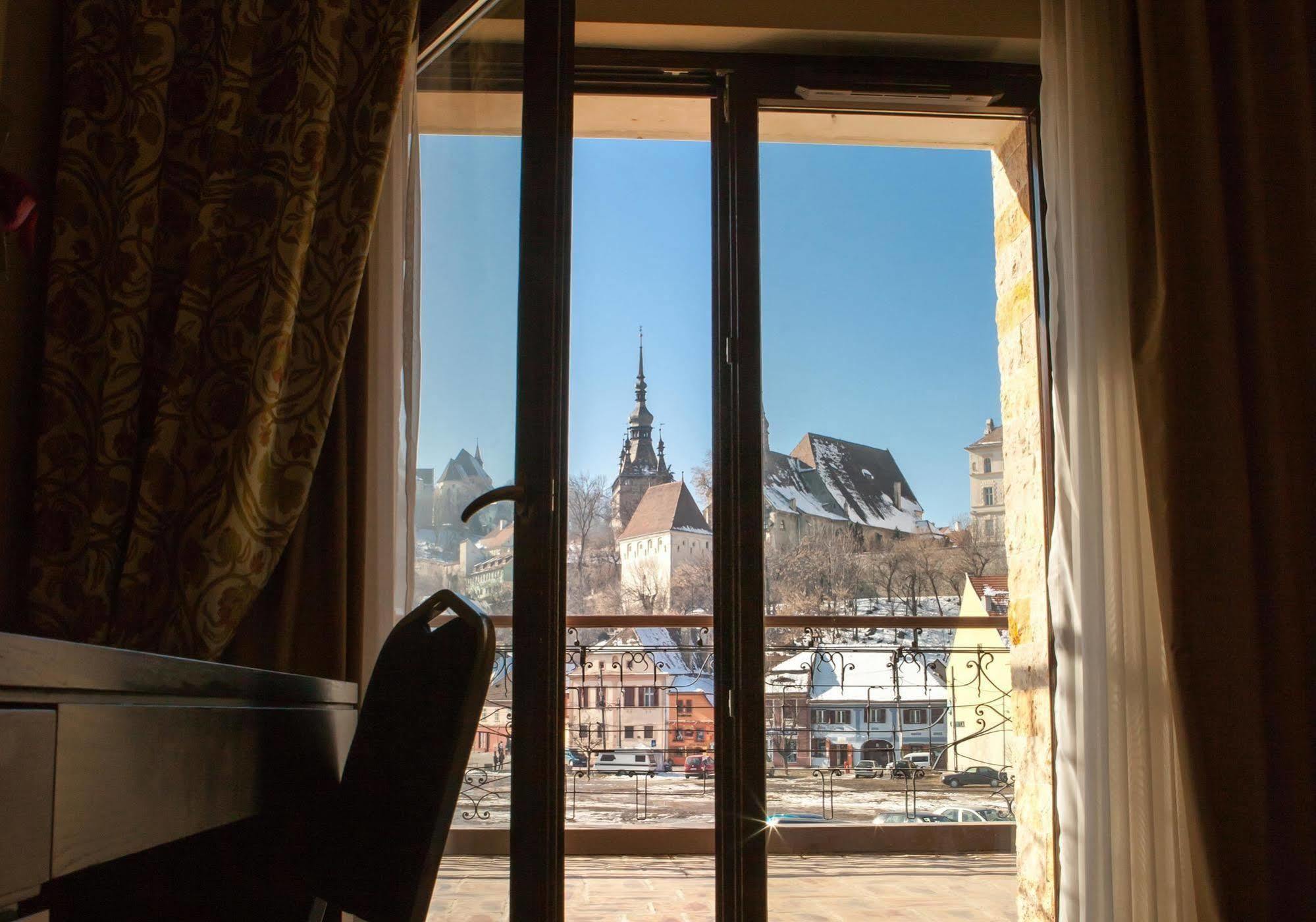 Doubletree By Hilton Hotel Sighisoara - Cavaler Exteriör bild